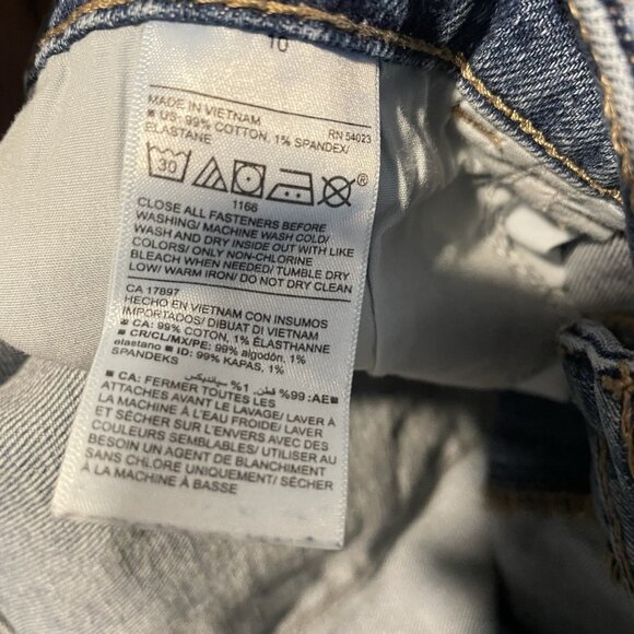 Old Navy Shorts Womens 10 Boyfriend Mid Rise Distressed Medium Wash Denim Jean - Picture 3 of 6